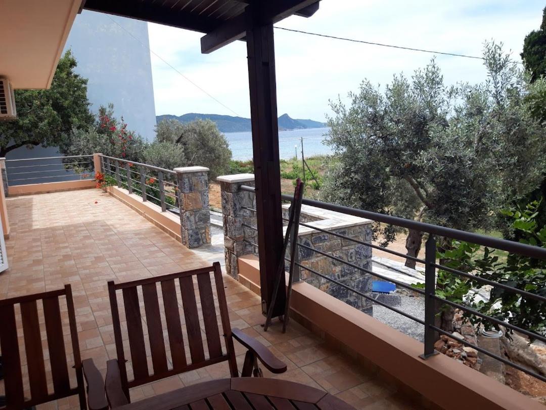 Thalatta Seaside Accommodation 普希里阿莫斯 外观 照片